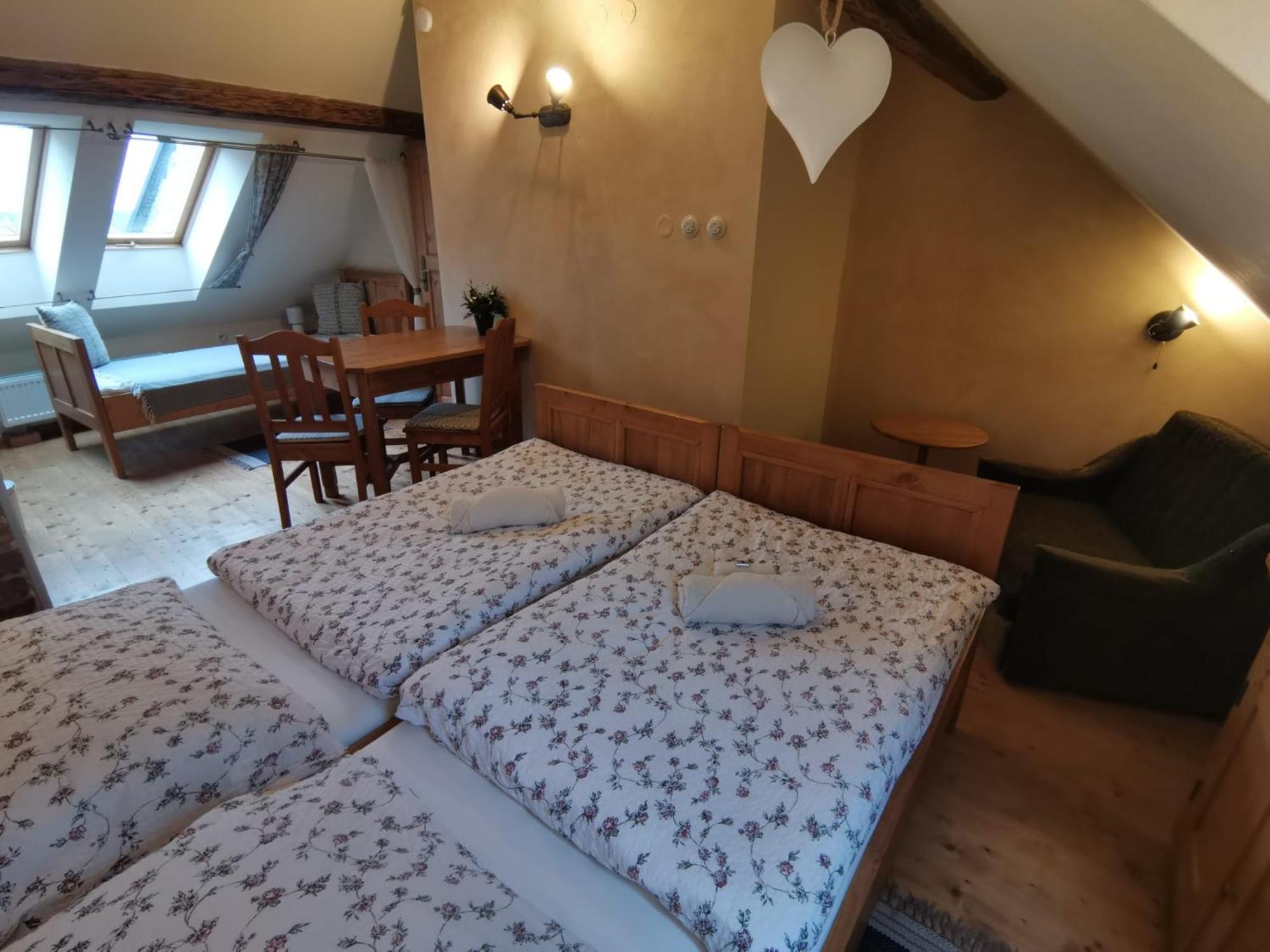 Apartmány U Koudelníka Kutná Hora Esterno foto
